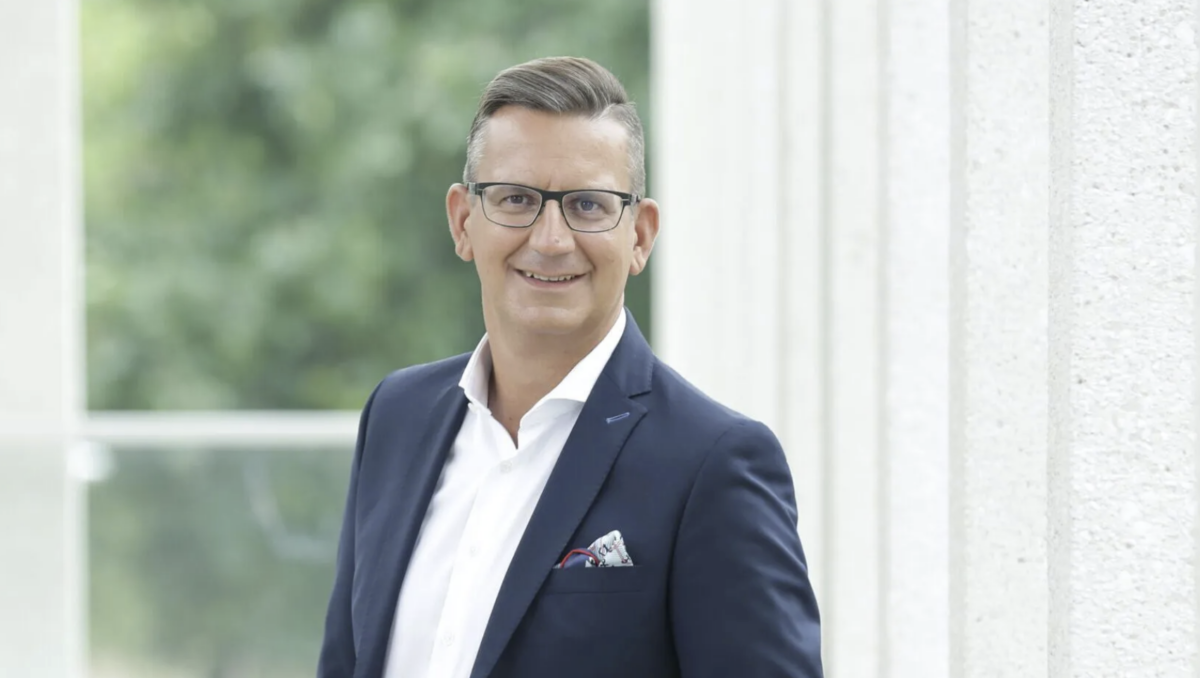 Christian W. Röhl